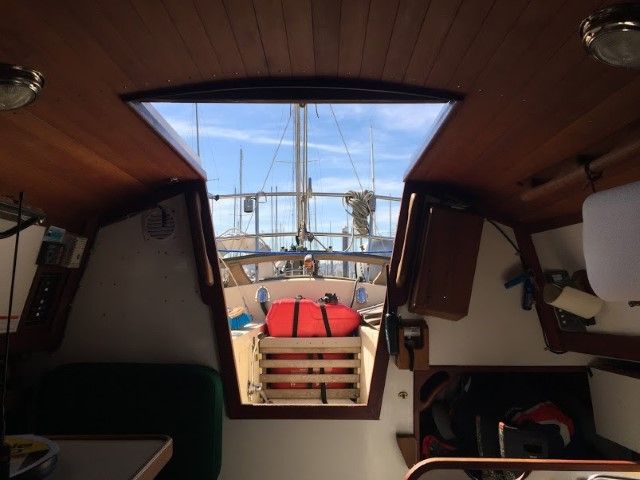 flicka elska interior looking aft