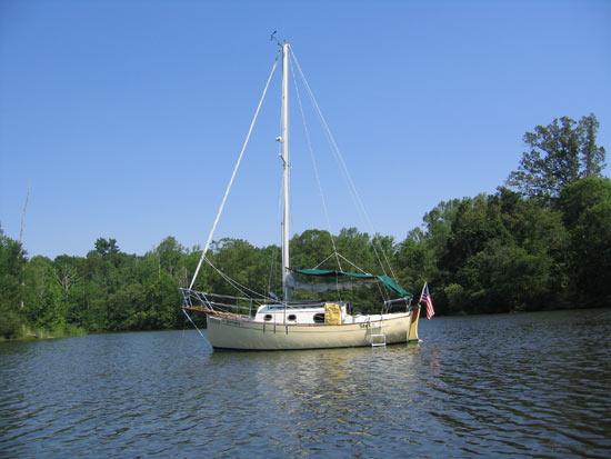 s/v Stella in her favourite anchorage on the TN river &copy Tim Holbrook 