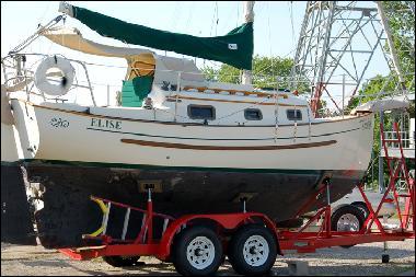 Getting s/v Elise ready for the road.