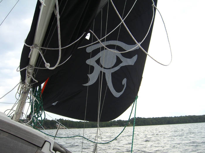 s/v Isis black jib