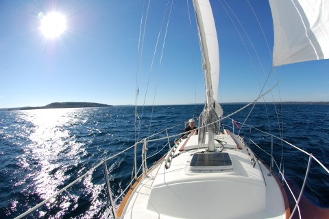 Flicka Blue Skies under sail